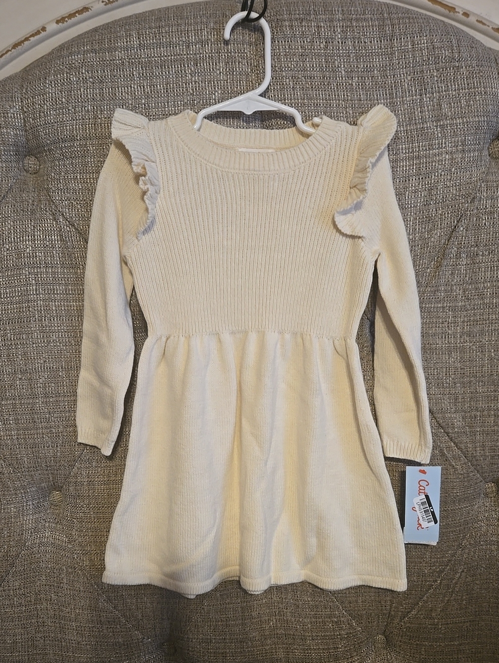 ✨️3t Cat & Jack Cream Ruffle-Shoulder Sweater Dress✨️